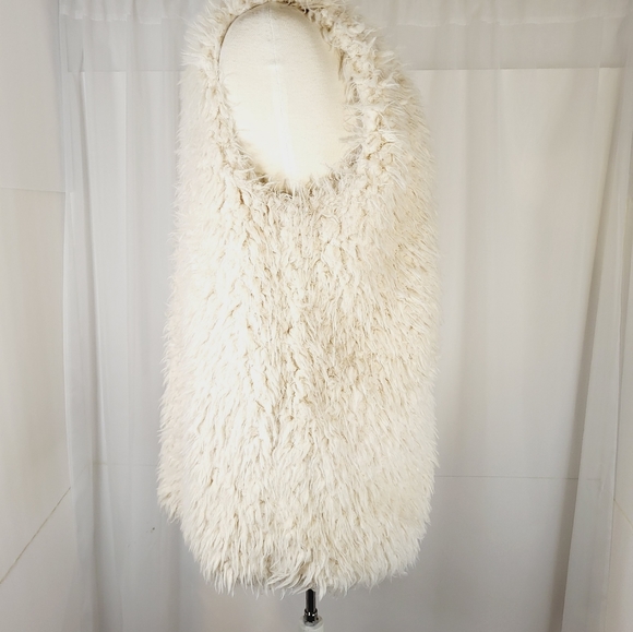 TART COLLECTION Faux Fur Vest Cream Medium M - Picture 4 of 10